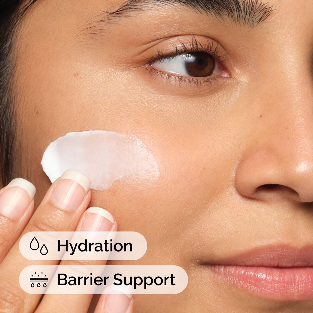 natural-moisturizing-factors-ha-u4 ord-natural-moisturizing-factors-ha-model-application-with-benefits.jpg